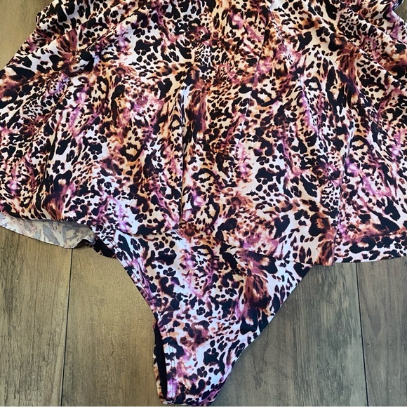 Torrid • Animal Print One-Piece Babydoll Swimsuit • Size 1X 14/16 • Like new!! - Picture 3 of 9